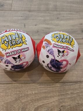 NEW MGA’s Miniverse Make It Mini Hello Kitty & Friends - Set of 2 Sealed Balls